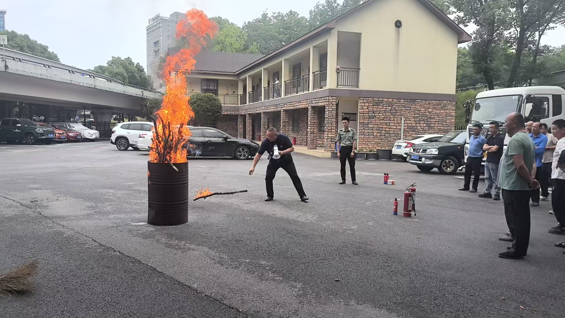 豐品項(xiàng)目丨開展湘江風(fēng)光帶清掃保潔項(xiàng)目消防培訓(xùn)